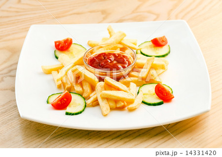 French Fries with ketchup French Fries with ketchup 14331420
