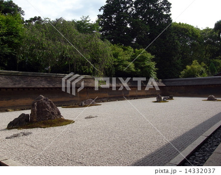龍安寺の石庭-30 龍安寺の石庭-30 14332037