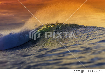Colored Ocean Wave 14333142