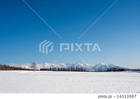 冬の十勝岳連峰 冬の十勝岳連峰 14333987
