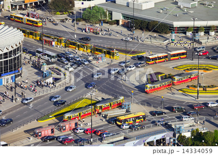 Rush Hour Traffic on Roundabout 14334059