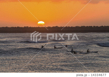 Surf-ski Paddlers Ocean Sunrise 14334677