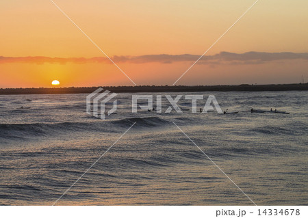 Surf-ski Paddlers Ocean Sunrise Surf-ski Paddlers Ocean Sunrise 14334678