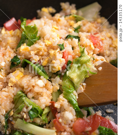 レタスとまとチャーハン 14335170