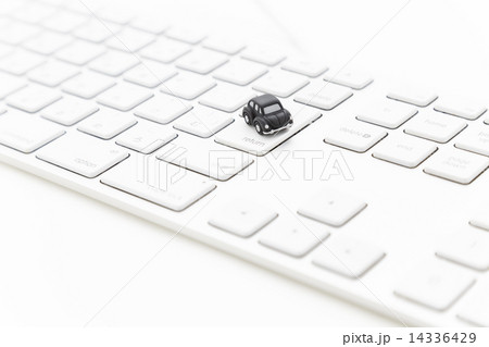 車　パソコン 14336429
