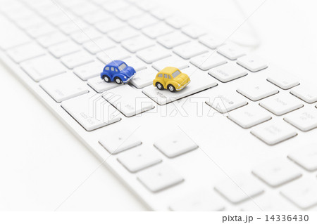 パソコン 車 パソコン 車 14336430