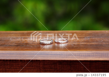 Wedding rings close up in rustic style Wedding rings close up in rustic style 14337195