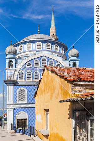 Fatih Camii (Esrefpasa) mosque in Izmir city, Turkey 14337615