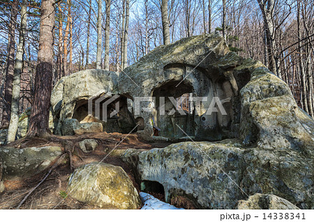 Hermitage Agatonul Nou attested in 1587 Hermitage Agatonul Nou attested in 1587 14338341