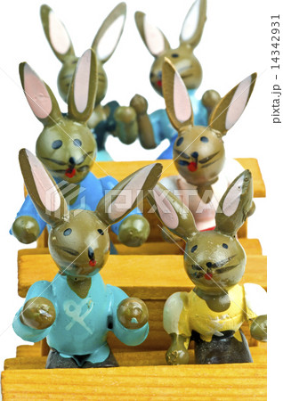 Easter bunnies at school 14342931