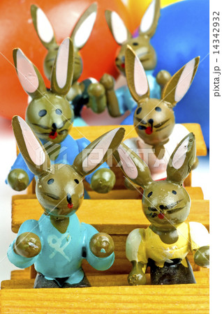 Easter bunnies at school 14342932