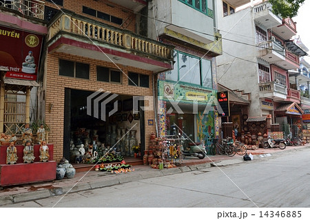 バッチャン村風景 14346885