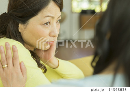 ミドルエイジビューティー 14348633