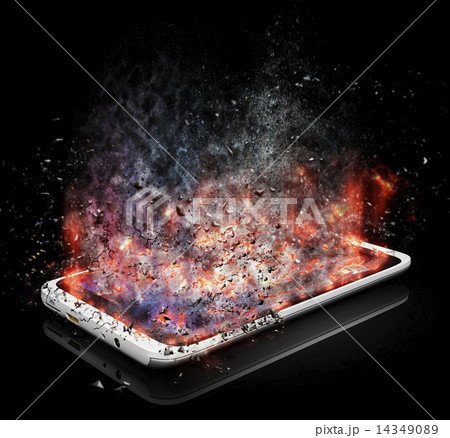 Tablet PC with shattered screen 14349089