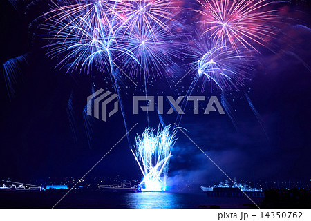 Blue colorful fireworks Blue colorful fireworks 14350762