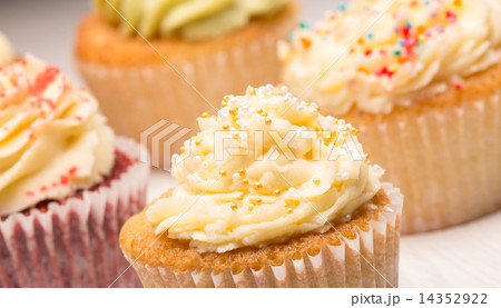 cupcakes 14352922