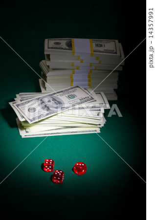 Dollars and dices 14357991