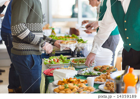 Banquet lunch break at conference meeting. 14359189