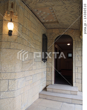 洋館の玄関 14360510