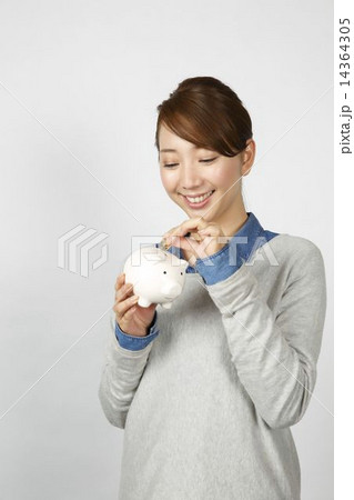貯金　女性 14364305