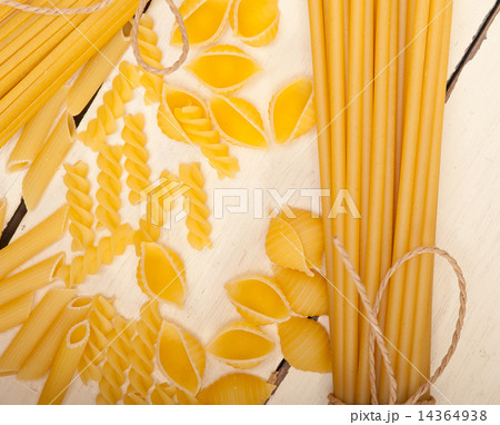 bunch of Italian pasta type bunch of Italian pasta type 14364938