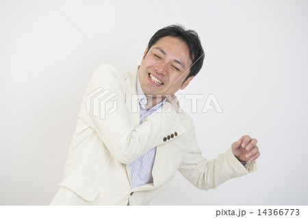 30代の男性 30代の男性 14366773