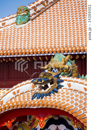 沖縄 首里城正殿の龍 沖縄 首里城正殿の龍 14369301