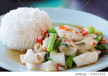 spicy food 14372732