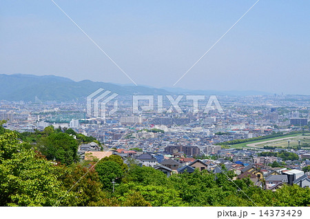 宝塚市の街並み(阪神競馬場の北側) 宝塚市の街並み(阪神競馬場の北側) 14373429