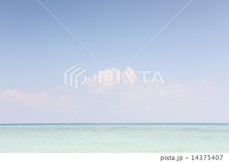 Tropical sunset on the beach. Krabi. Thailand 14375407