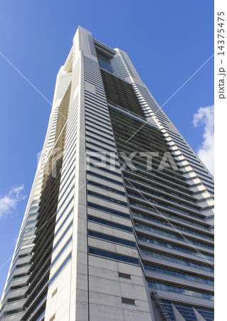 青空とランドマークタワー 青空とランドマークタワー 14375475