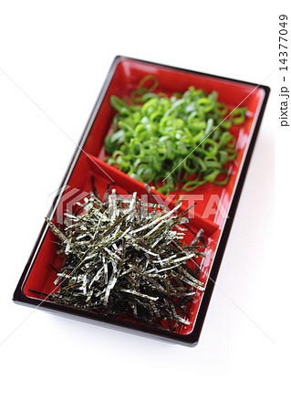 きざみのりと青ネギ 14377049