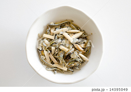 小魚アーモンド 14395049