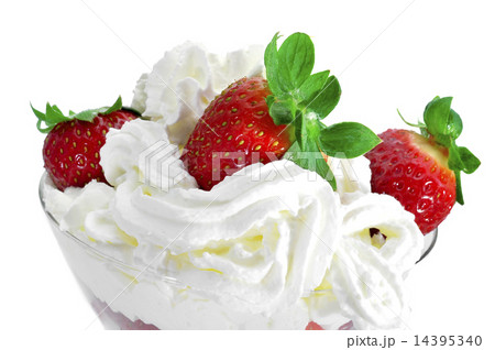 strawberries and cream 14395340