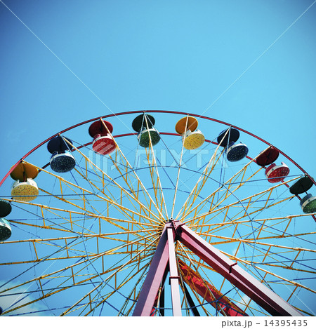 vintage Ferris wheel 14395435