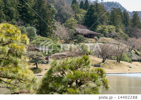 修学院離宮 上離宮 浴龍池万松塢の腰掛 修学院離宮 上離宮 浴龍池万松塢の腰掛 14402288