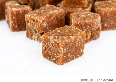 unclarified organic brown cane sugar cube 14402508