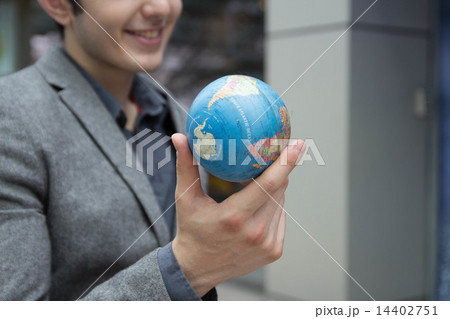 Global International Business Global International Business 14402751