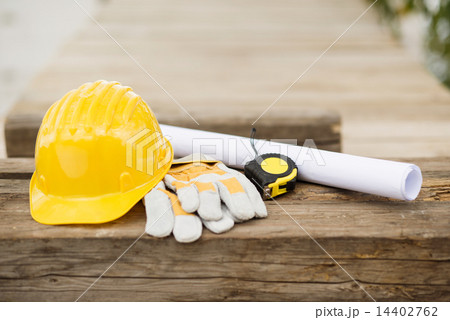 Yellow helmet 14402762
