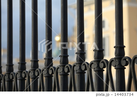 Sun behind the fence Sun behind the fence 14403734