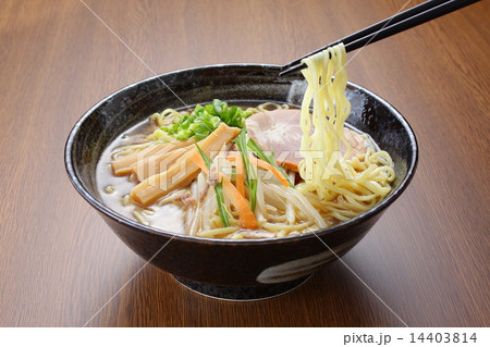 ラーメン ラーメン 14403814