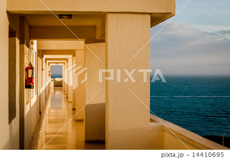 Sunset over the sea 14410695