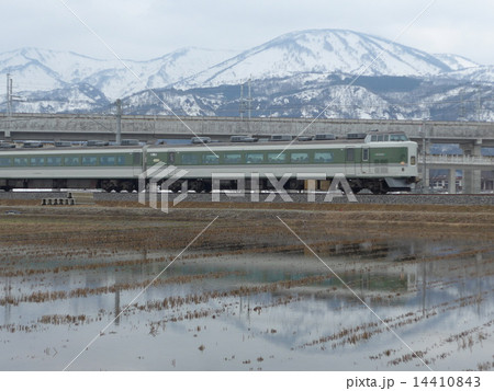 189系妙高号　水鏡 14410843