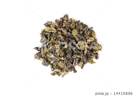 Chinese green oolong tea isolated on white 14410896