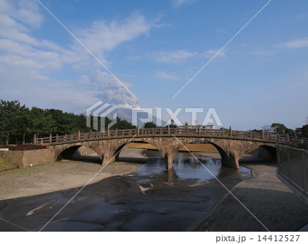 桜島と西田橋 桜島と西田橋 14412527