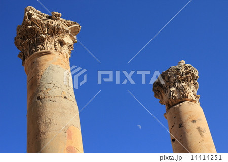 ヨルダンジェラシュ列柱通り(colonnade in Jerash, Jordan) ヨルダンジェラシュ列柱通り(colonnade in Jerash, Jordan) 14414251
