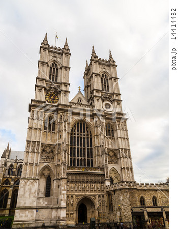 Westminster Abbey in London front view Westminster Abbey in London front view 14414432