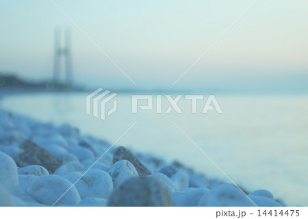 夕暮れの海 14414475