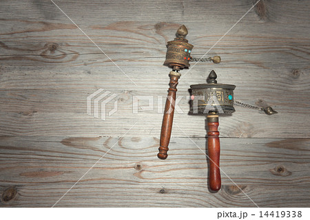 Tibetan prayer wheel 14419338