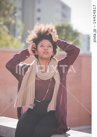 beautiful black curly hair african woman beautiful black curly hair african woman 14424817